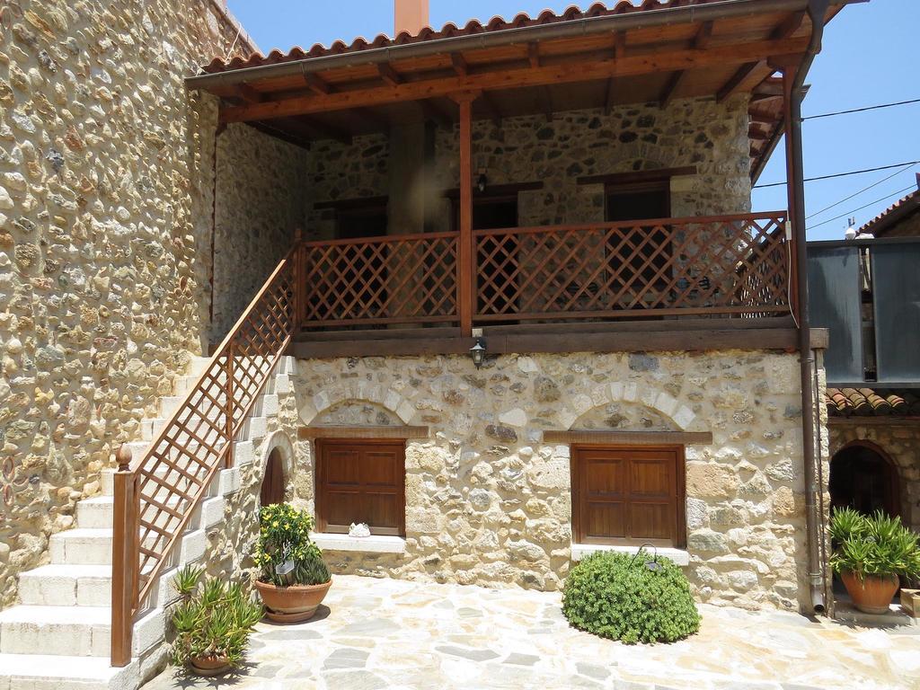 Mystras Inn Екстер'єр фото