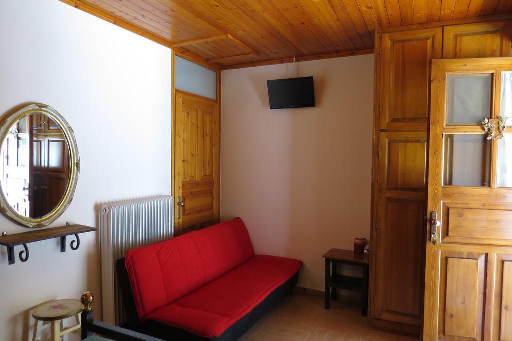 Mystras Inn Екстер'єр фото