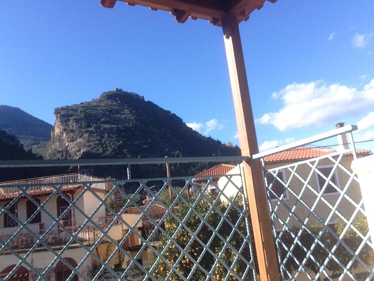 Mystras Inn Екстер'єр фото