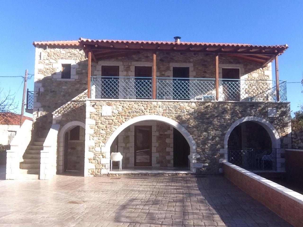 Mystras Inn Екстер'єр фото