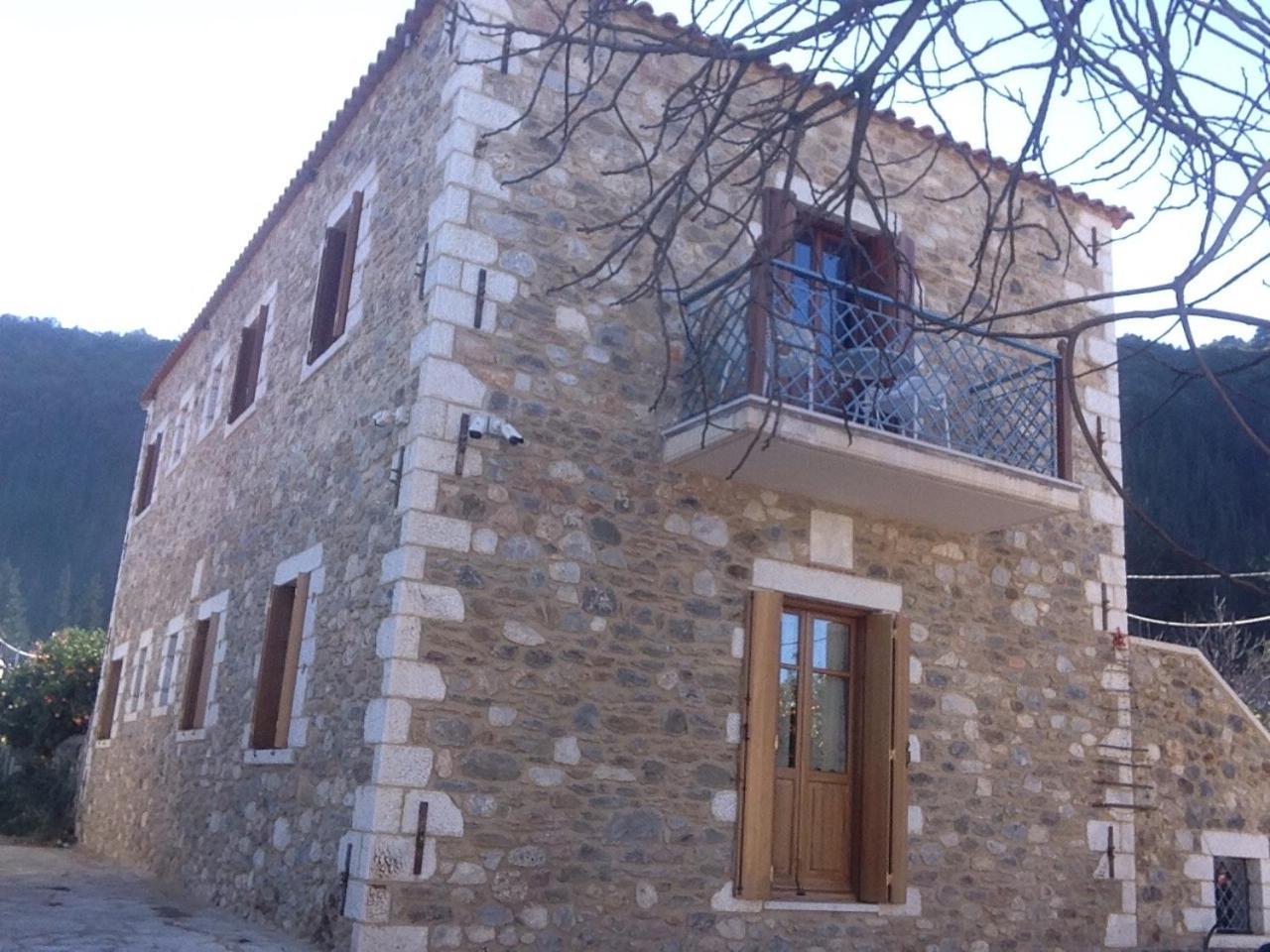 Mystras Inn Екстер'єр фото